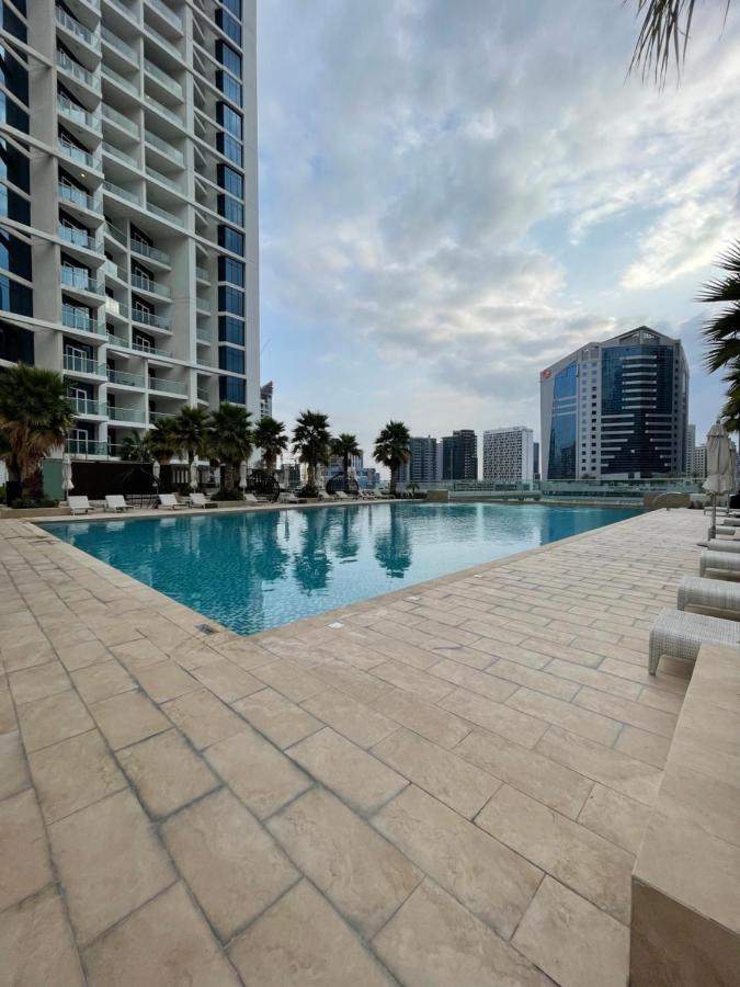 Luxury Aparthotel Prive ドバイ エクステリア 写真