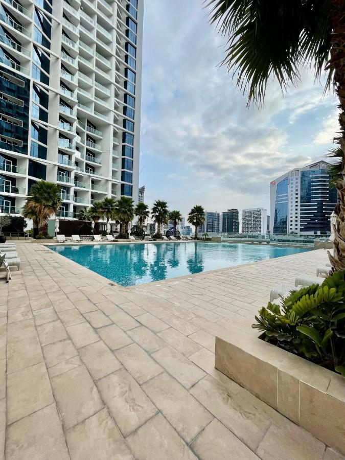 Luxury Aparthotel Prive ドバイ エクステリア 写真